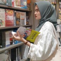Putri Farensia Avatar