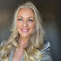 Nicola McDermott Pillai  Avatar