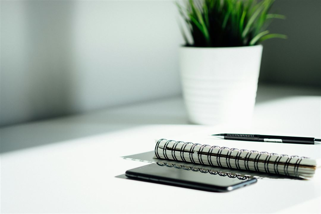 How Essay Writing Services Help Improve Your Creative Writing