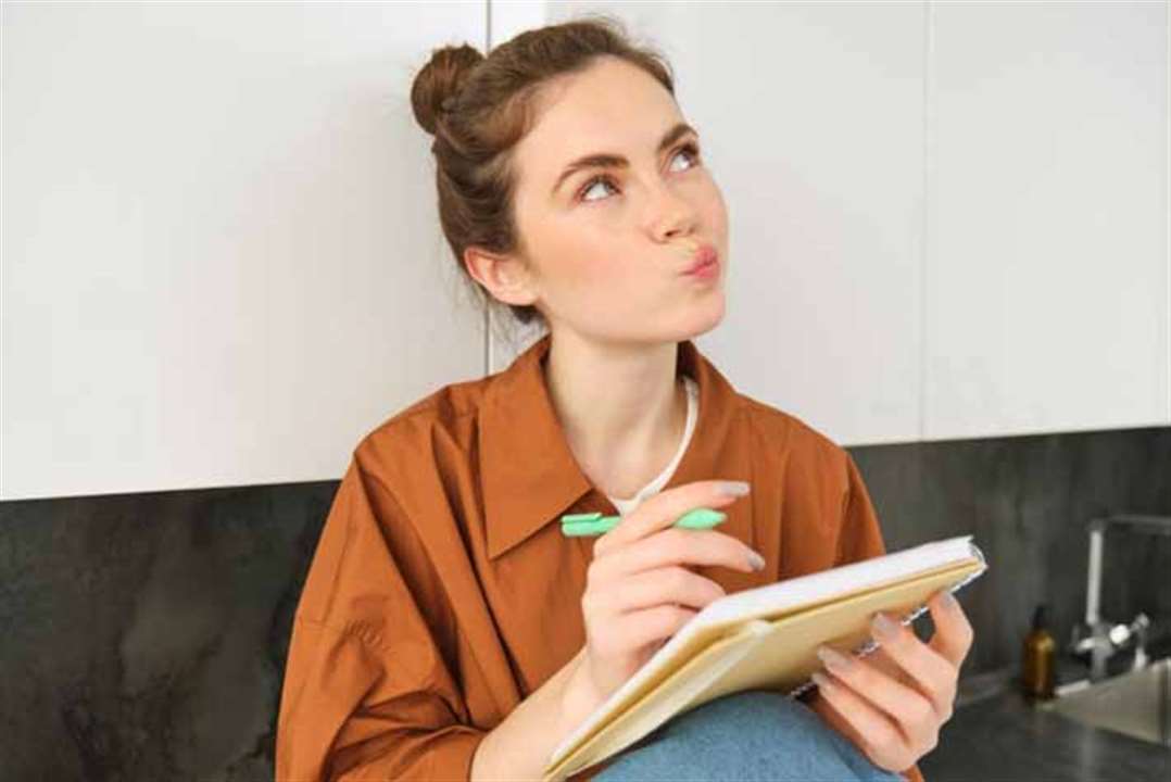 How Writers Improve Focus Without Killing Creativity | Image from Freepik